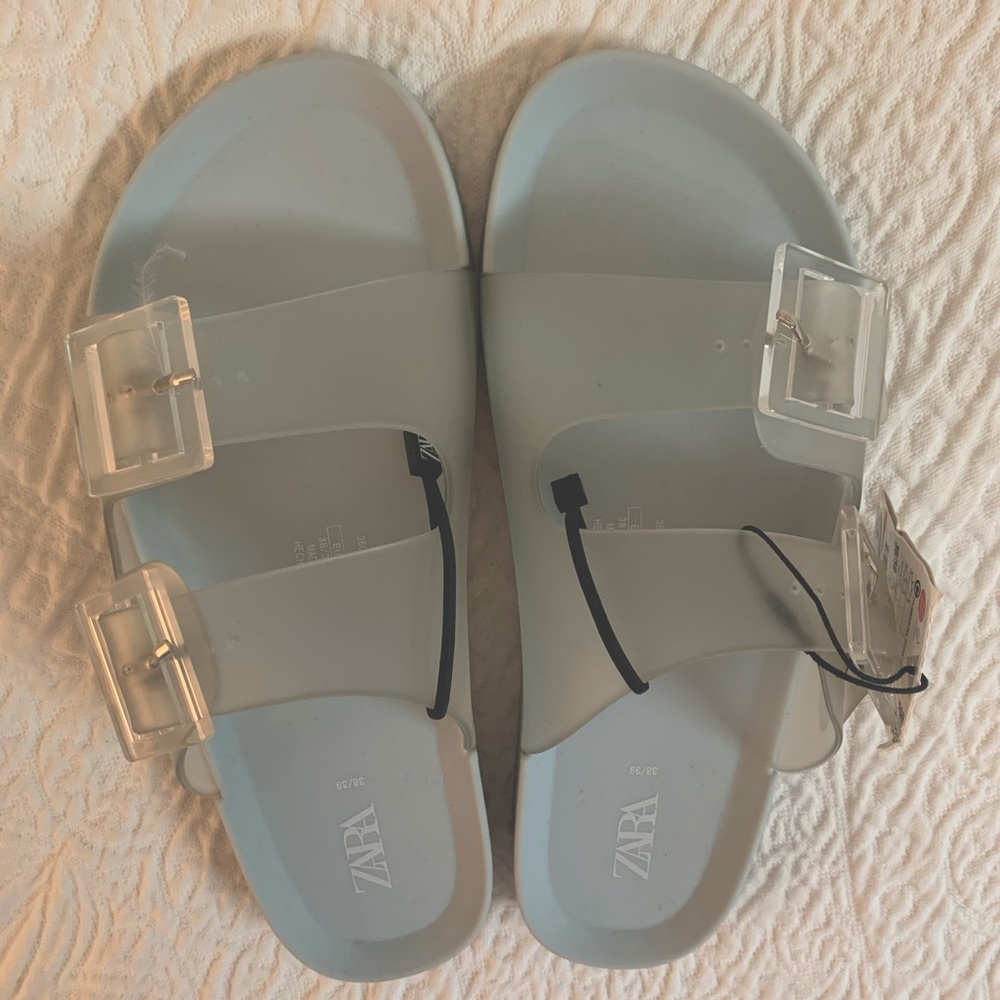 New with tags ZARA double buckle strap sandals size 8